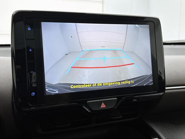 Toyota YARIS Cross 1.5 Hybrid Executive | Panoramadak | Navigatie | Blindspot | PDC voor en achter | Stoelverwarming |