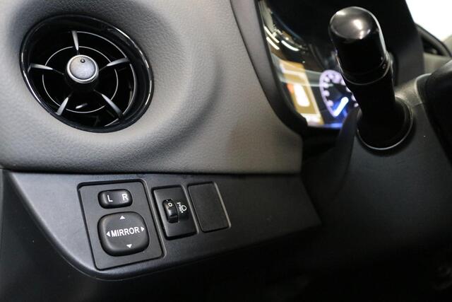 Toyota YARIS 1.5 Hybrid Aspiration | CAMERA | TREKHAAK | NAP | NAVI |