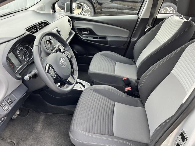 Toyota YARIS 1.5 VVT-i Active Clima Cruise Camera Trekhaak NL auto!