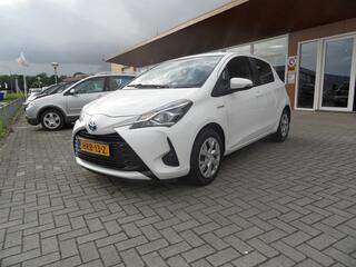 toyota-yaris-1.5-hybrid-active