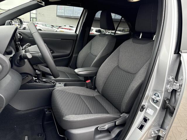 Toyota YARIS Cross 1.5 Hybrid 115 Dynamic Ultimate **STOEL EN STUURWIELVERWARMING/ KEYLESS/ PARKEERSENSOREN VOOR EN ACHTER/ 36 MAANDEN GARANTIE**