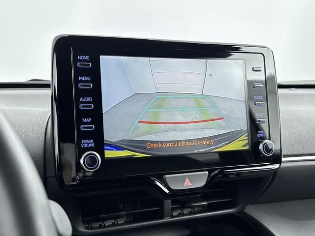 Toyota YARIS Cross 1.5 Hybrid Dynamic Limited | Stuurwiel Verwarmd | Voorstoelen Verwarmd | Cruise Control Adaptief | Rijstrooksensor Met Correctie | Parkeercamera Achter |
