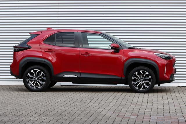 Toyota YARIS Cross 1.5 Hybrid Team-D, Safety + Winter-pakket