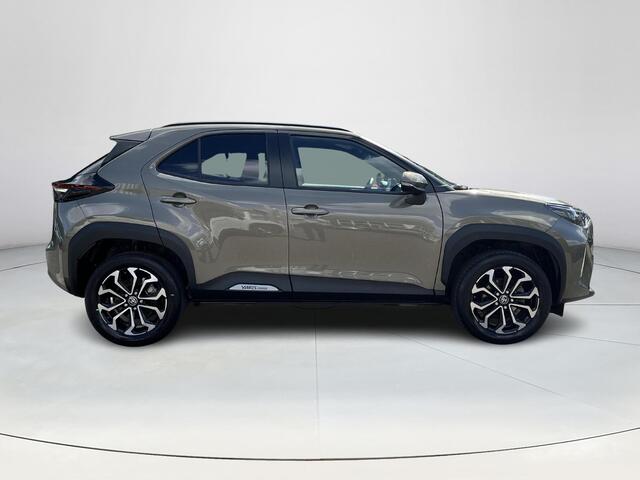 Toyota YARIS Cross 1.5 Hybrid Dynamic Stoel- + stuurverwarming | Navigatie | Keyless entry | LED koplampen |