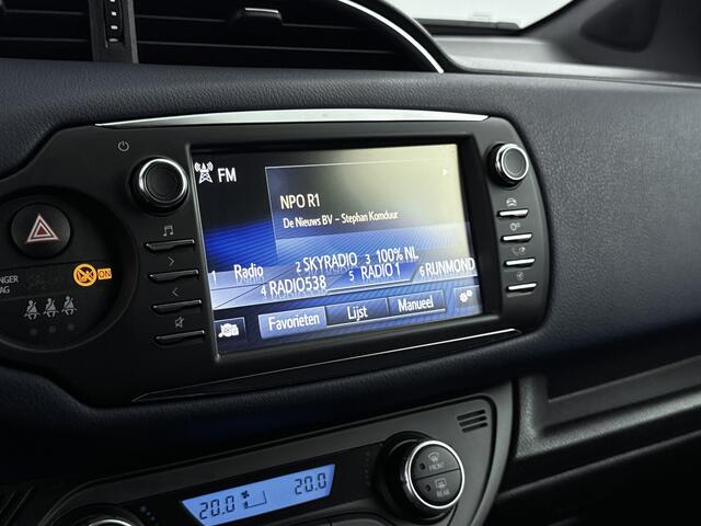 Toyota YARIS 1.5 Hybrid Y20 | Climate control | Camera | Sportstuur | LM velgen | Afwijkende dakkleur |