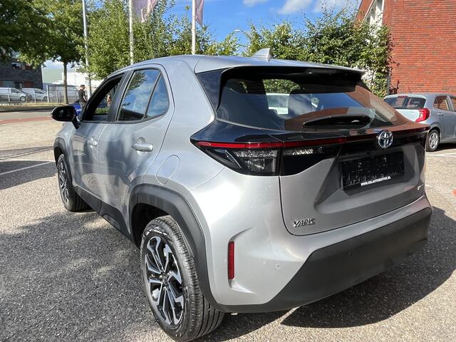 Toyota YARIS Cross 1.5 Hybrid Dynamic // FULL LED // KEYLESS // DODEHOEK // ADAPT. CRUISE // CAMERA // STUUR+STOELVERWARMING //