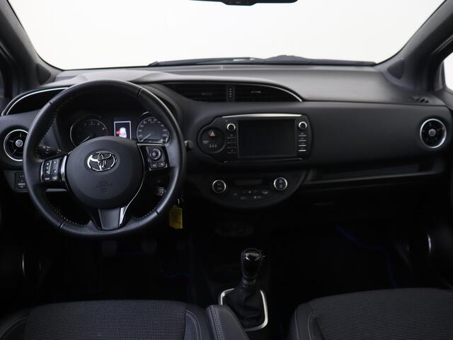 Toyota YARIS 1.5 VVT-i Executive | Parkeercamera | Climate Control | Navigatie