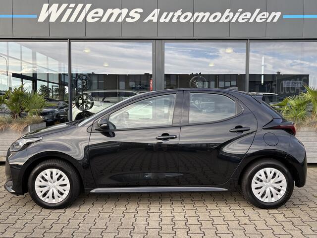 Toyota YARIS 1.5 Hybrid Active Camera, Clima & Adaptive Cruise Control