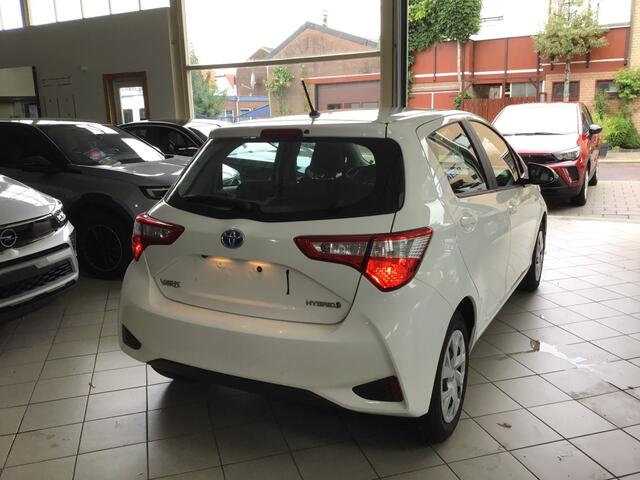 Toyota YARIS 1.5 Hyb. Dynamic