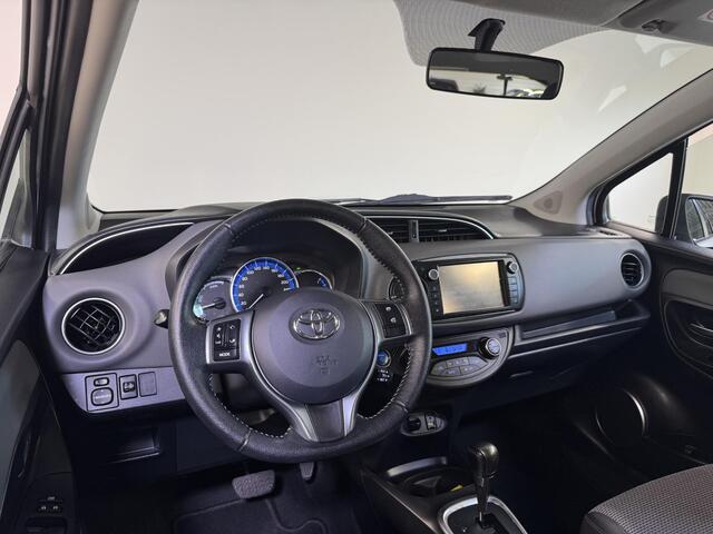 Toyota YARIS 1.5 Hybrid Aspiration Bi-Tone