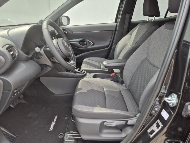 Toyota YARIS Cross 1.5 Hybrid 130 Launch Edition Automaat Team D / Winter Pakket / Safety Pakket / Adaptief CC / Stuur-, Stoel en voorruitverwarming / Draadloze telefoon lader / Apple Carplay Android Auto / Achteruitrijcamera /