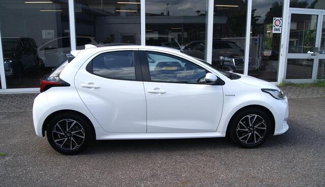 Toyota YARIS 1.5 Hybrid Dynamic Cruise,Clima,Camera,RIJKLAARPRIJS!!