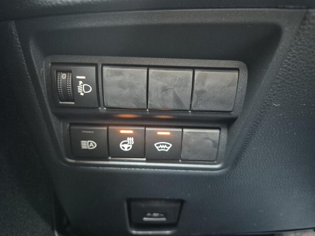 Toyota YARIS Cross 1.5 Hybrid 130 Launch Edition Team D / Winter Pakket / Safety Pakket / Adaptief CC / Stuur-, Stoel en voorruitverwarming / Draadloze telefoon lader / Apple Carplay Android Auto / Achteruitrijcamera /