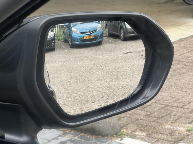 Toyota YARIS Cross 1.5 Hybrid Executive AWD Bi-Tone Panorama dak, Rondomzicht camera, Navigatie, , All-in Rijklaarprijs