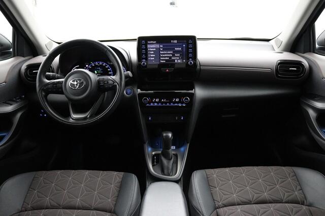 Toyota YARIS Cross 1.5 Hybrid Adventure | Navigatie | Stuur-stoel en voorruitverwarming | 360 graden camera |