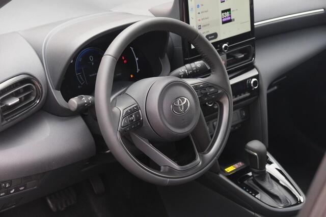 Toyota YARIS Cross 1.5 Hybrid 130pk CVT Teamplayer | App Connect | Climate | Adaptive Cruise | Full LED | Camera | Keyless | Blind Spot | Stoelverwarming