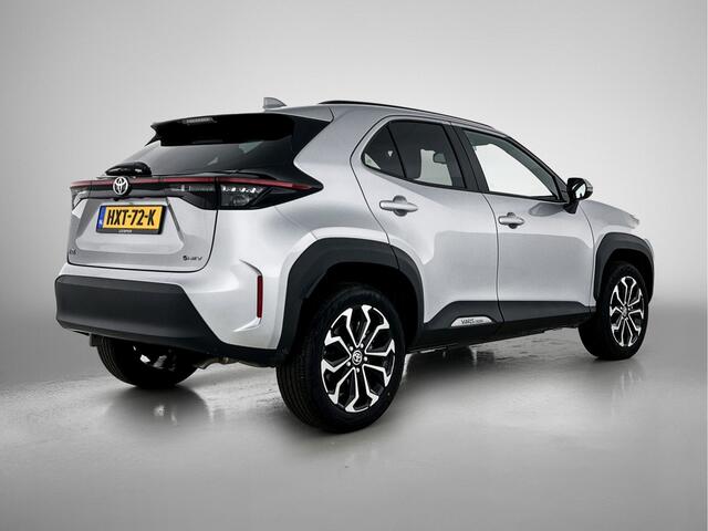 Toyota YARIS Cross Hybrid 115 First Edition Limited | Navigatie | Stoelverwarming |