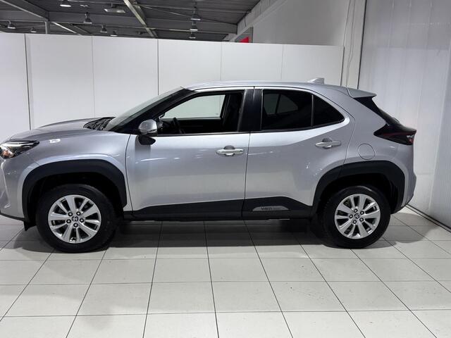 Toyota YARIS Cross 1.5 Hybrid Dynamic edition | Parkeersensoren voor + achter | Smart key | Privacy glass | Apple Carplay & Android Auto | Navigatie