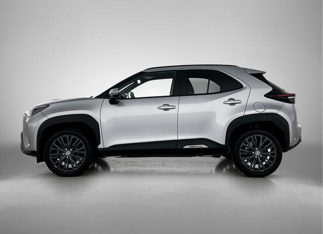 Toyota YARIS Cross 1.5 Hybrid Adventure | Stoelverwarming | PDC voor en achter | Blindspot | Navigatie |