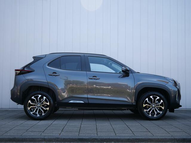 Toyota YARIS Cross 1.5 Hybrid 130 Pk Teamplayer Automaat Apple Carplay / DAB / Camera / Stoelverwarming