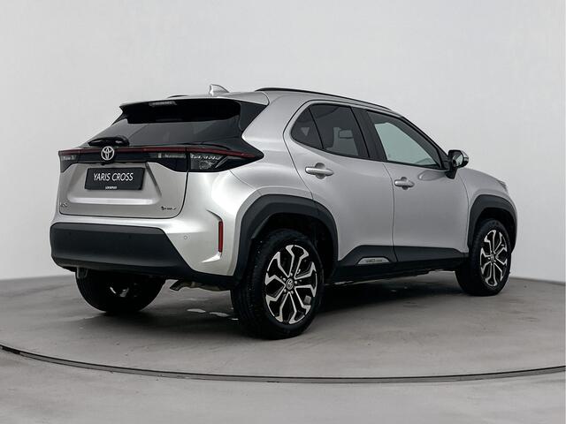Toyota YARIS Cross 1.5 Hybrid 115 First Edition Limited | Apple Carplay/Android Auto | Stoel-/Stuur verwarming | Lichtmetalen Velgen | Metaallak |