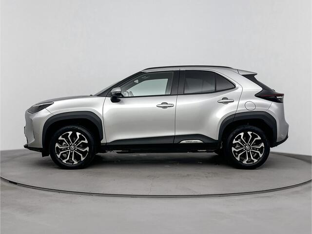 Toyota YARIS Cross 1.5 Hybrid 115 First Edition Limited | Apple Carplay/Android Auto | Stoel-/Stuur verwarming | Lichtmetalen Velgen | Metaallak |