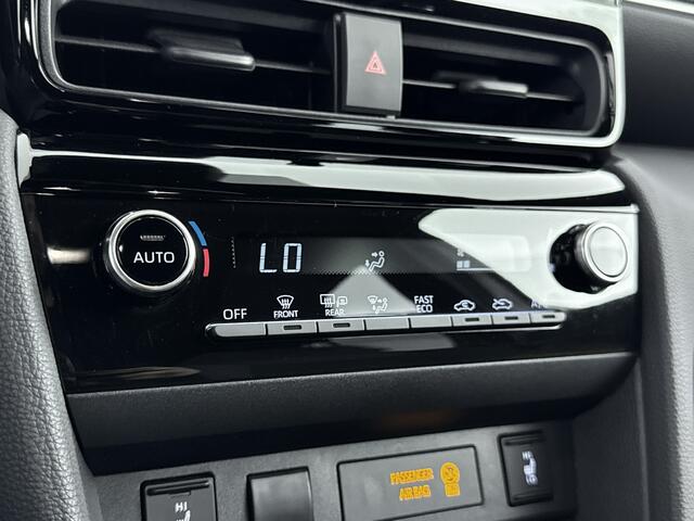 Toyota YARIS Cross 1.5 Hybrid 115 First Edition Limited | Apple Carplay/Android Auto | Stoel-/Stuur verwarming | Lichtmetalen Velgen | Metaallak |