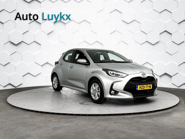 Toyota YARIS 1.5 Hybrid 115 Business | Parkeersensoren voor + achter | Stuurverwarming | Stoelverwarming