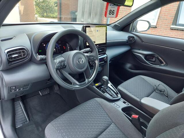 Toyota YARIS Cross 1.5 Hybrid 130 Dynamic PDC V + A | NAVI | nieuwe auto !!