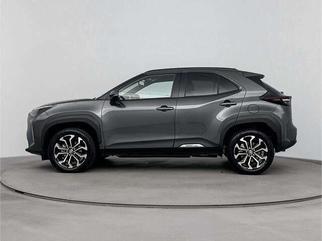 Toyota YARIS Cross 1.5 Hybrid 115 First Edition Limited | Apple Carplay/Android Auto | Stoel-/Stuur verwarming | Parkeersensoren | Metaallak |