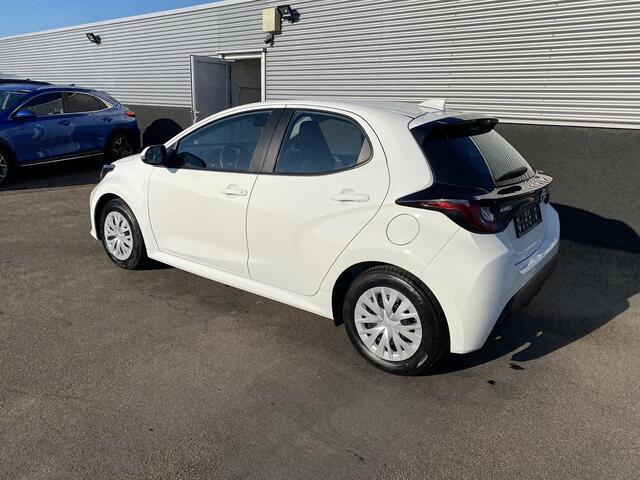 Toyota YARIS 1.5 Hybrid 115 Active Apple Carplay/ Android auto Navigatie, Achteruitrijcamera, Adaptieve cruise control, BTW-auto