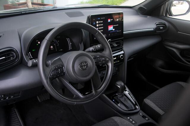 Toyota YARIS 1.5 Hybride Dynamic | Stoel+Stuurverwarming | Camera+PDC V/A