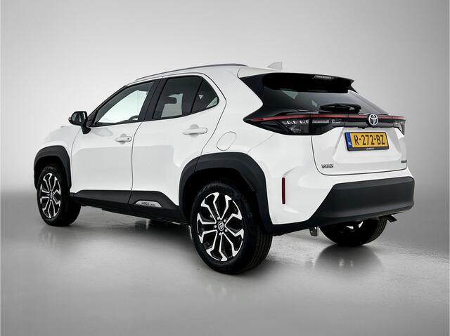 Toyota YARIS Cross 1.5 Hybrid Dynamic | 17" zwart gepolijste LM-velgen | Camera | Carplay Draadloos | Dubbele laadvloer | LED verlichting