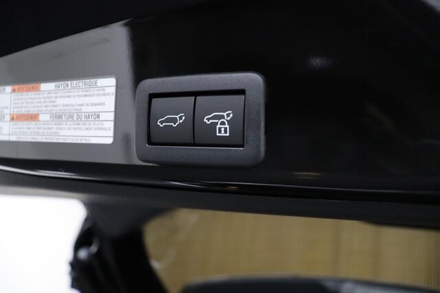 Toyota YARIS Cross 1.5 Hybrid 130 GR Sport Facelift | ¤ 2.000,- voorraad voordeel! | Nieuw uit voorraad leverbaar | JBL Audio | Head-up display | Adaptive-cruise | Safety-pakket