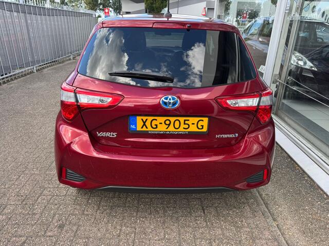 Toyota YARIS 1.5 Hybrid Dynamic | 2e eigenaar | NL Auto 38.899 KM | NAP | Achteruitrijcamera | Cruise control | Airco | APK tot 21-08-2027 |