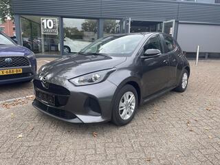 toyota-yaris-active--apple-carplay