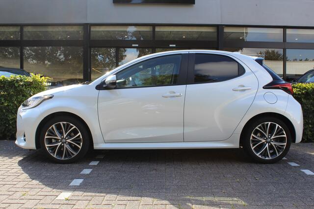 Toyota YARIS 1.5 Hybrid Executive | Rijklaar | HUD | JBL | Stoel/stuur-verwarming | Navi | Camera | Cruise | Clima | PDC | Dodehoek