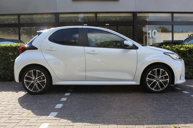 Toyota YARIS 1.5 Hybrid Executive | Rijklaar | HUD | JBL | Stoel/stuur-verwarming | Navi | Camera | Cruise | Clima | PDC | Dodehoek