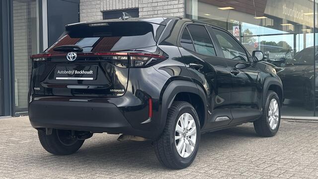 Toyota YARIS 1.5 Hybrid Dynamic | Navi | Camera | Cruise