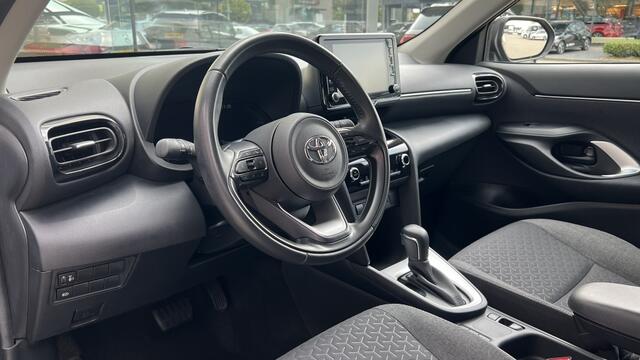 Toyota YARIS 1.5 Hybrid Dynamic | Navi | Camera | Cruise