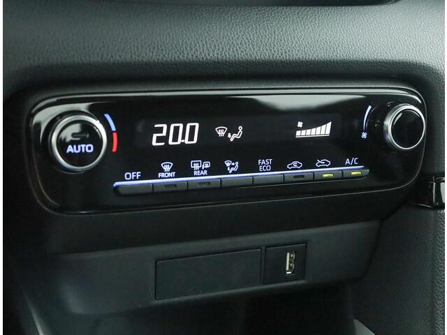 Toyota YARIS 1.5 Hybrid Dynamic | Parkeer camera | Apple carplay & Android auto |