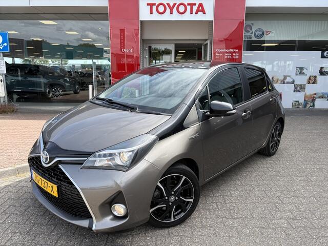 Toyota YARIS 1.5 Hybrid Dynamic Bi-tone | Leer | Panoramadak | achteruitrijca