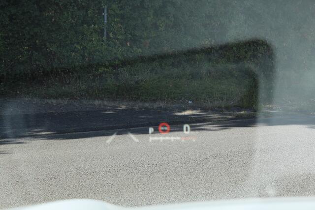 Toyota YARIS Cross 1.5 Hybrid Dynamic Special | Rijklaar | Parelmoer | Head Up | Stoel-/Stuurverw. | Apple/Android | Navi | LED | El. Achterklep | Smartkey