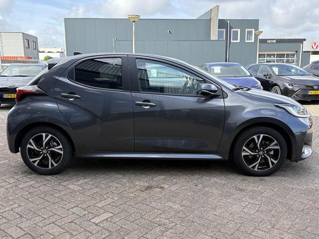 Toyota YARIS Business Plus