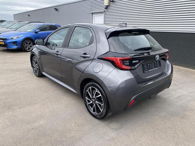 Toyota YARIS 1.5 Hybrid Dynamic Apple CarPlay/Android Auto navigatie, LED, adaptieve cruise control, achteruitrij camera, automaat!