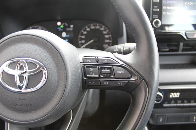 Toyota YARIS 1.5 Hybrid Dynamic | Rijklaar | Stoel-/stuurverw. | LED | Apple/Android | Camera | Keyless | Clima