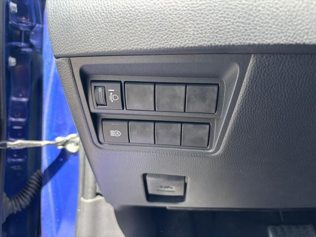 Toyota YARIS Cross 1.5 Hybrid 115 Business Plus Parkeersensoren voor + achter, Stoelverwarming, slechts 4500km!