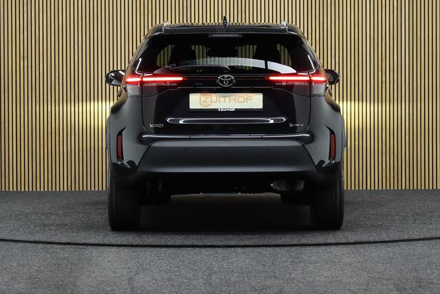 Toyota YARIS Cross 1.5 Hybrid 130 Dynamic + Comfort pack | Nieuw uit voorraad! | Adaptive-cruise | Apple Carplay & Android Auto | Navigatie | Camera | Clima | Keyless | Dodehoekdetectie
