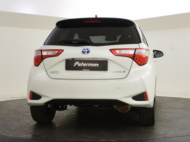 Toyota YARIS 1.5 Hybrid Bi-Tone | PDC V+A | Stoelverwarming |