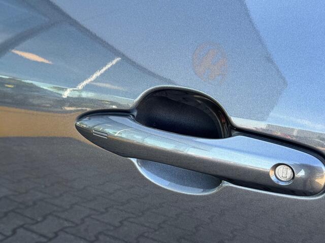 Toyota YARIS 1.5 Hybrid Business Plus - Navi - camera - stoelverwarming
